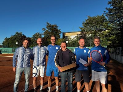 Präsente-Übergabe im Rahmen des Saisonabschlusses 2026